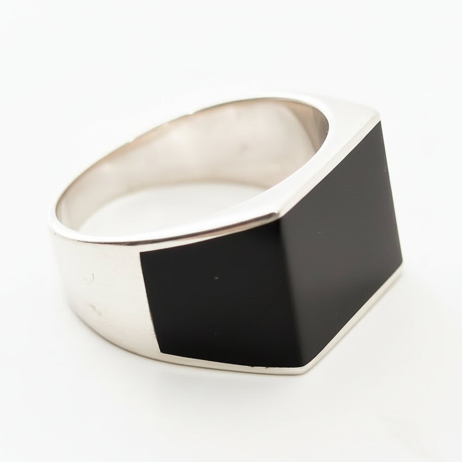 خاتم فضة أسود
